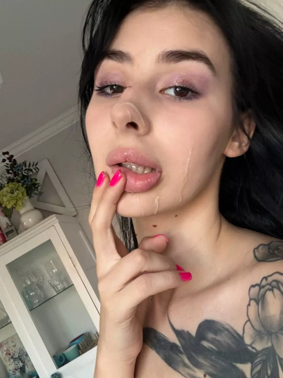 My face is like a cum catcher