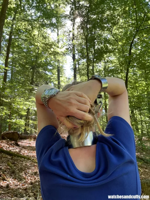 Outdoor steel bondage - just me and some heavy steel around my neck and wrists