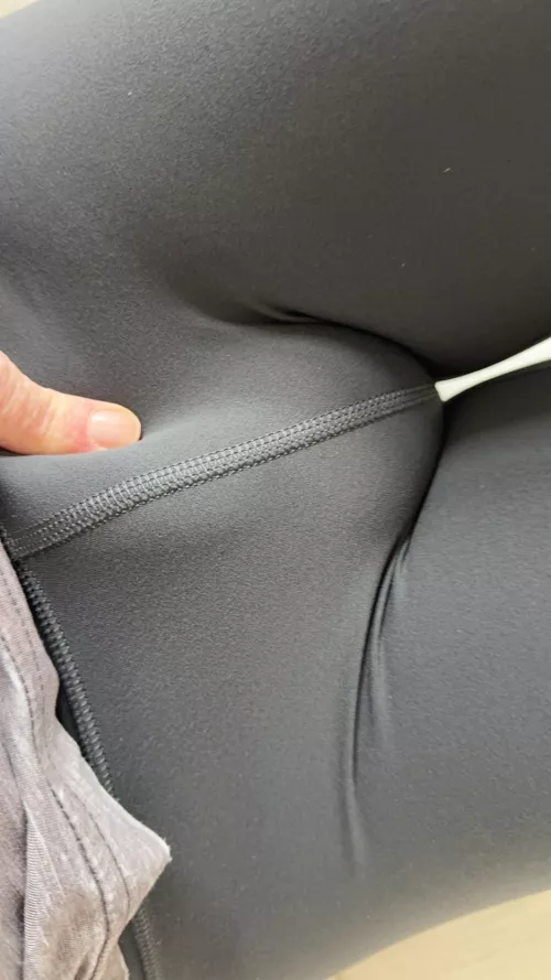 Another reason my girl likes me to wear tights