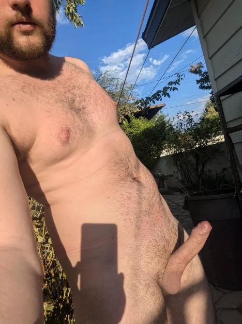 Catch me in the garden 