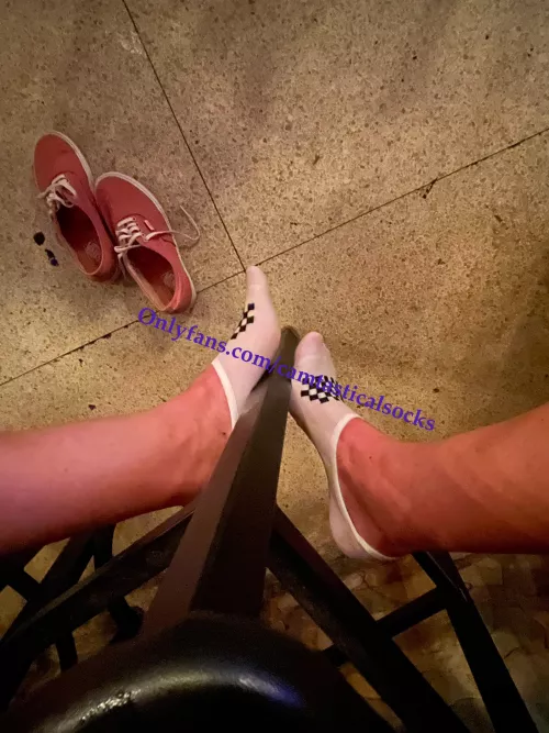 Caught in the rain 🌧️💧