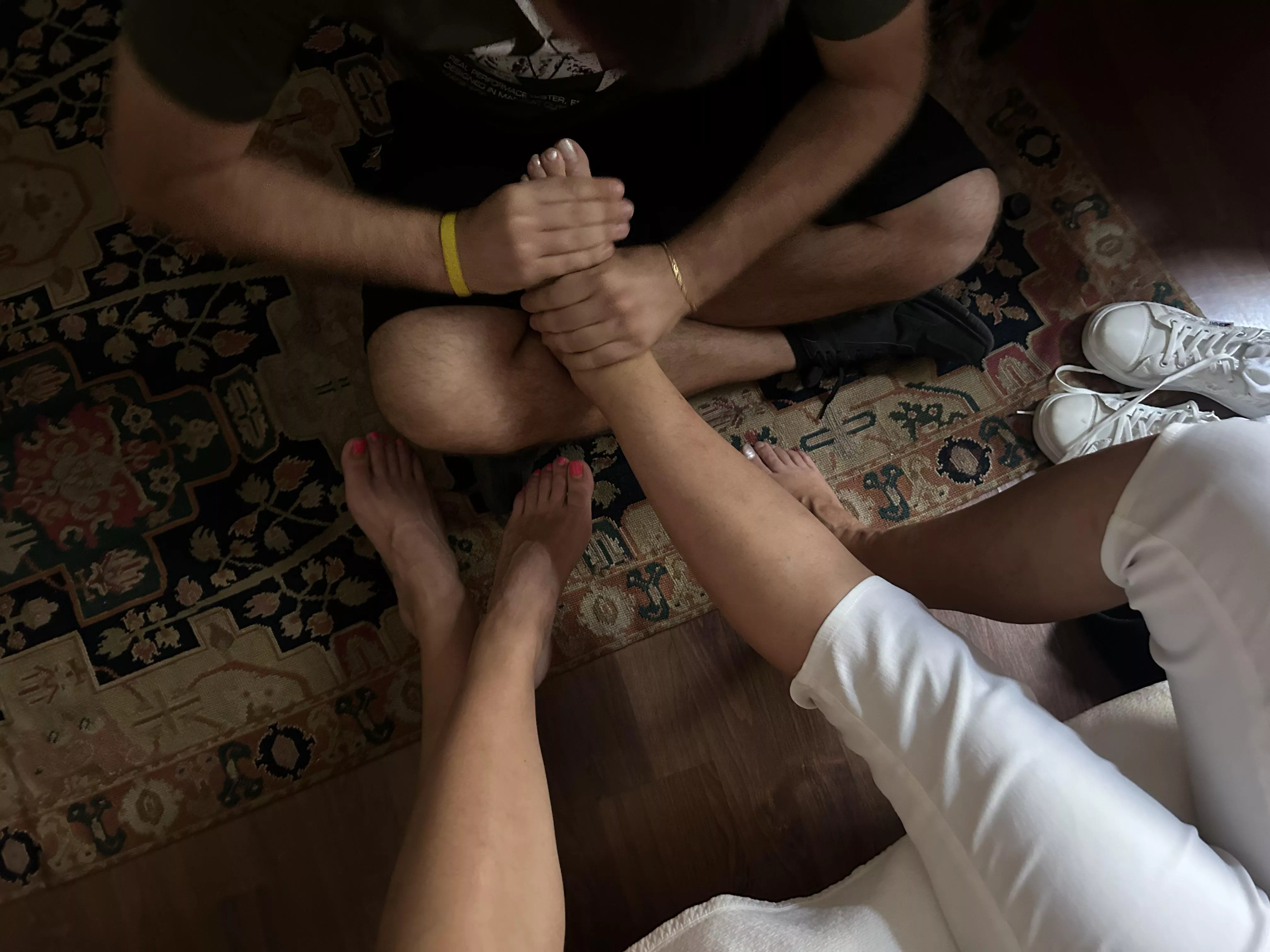 Dominating losers alongside my Mom is just the best feeling ever. Family Time 🦮