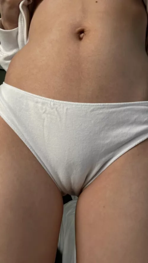 pretty white cotton panties… 