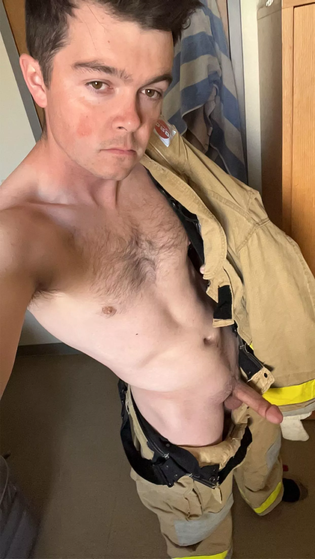 Who’s still up?😈