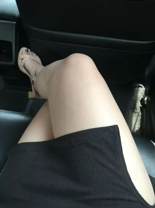 Business Meeting muna si Tita HR (f)