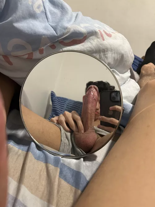 Do u like younger boys like me? 