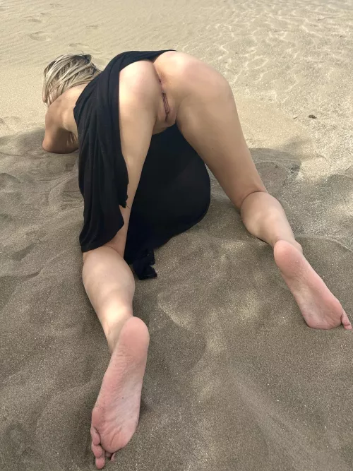 I have a firm belief that feet make all butt photos prettier