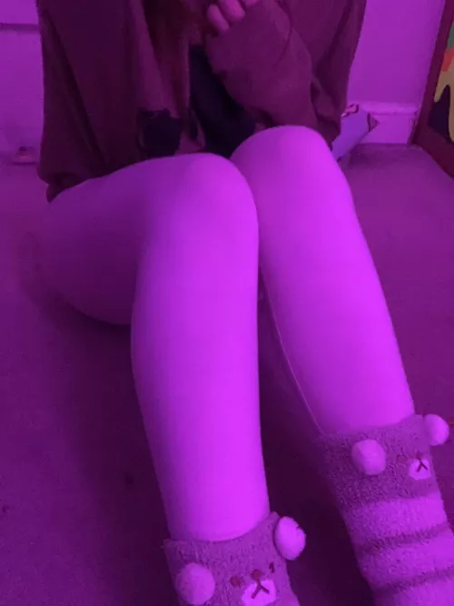 i 💗 wearing clothes from the kids section