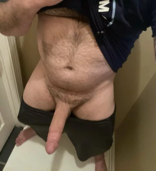 Just chillin before kickoff 