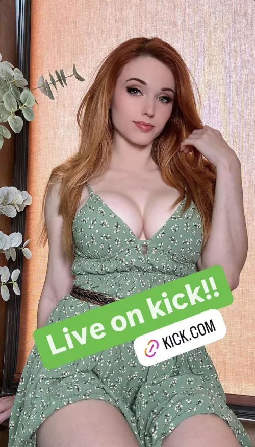 KICK.COM/AMOURANTH - SHE'S LIVE RIGHT NOW! SHE'S LIVE RIGHT NOW!!! 