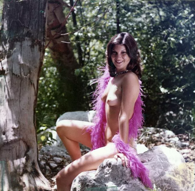 Lesllie Bovee (1977)