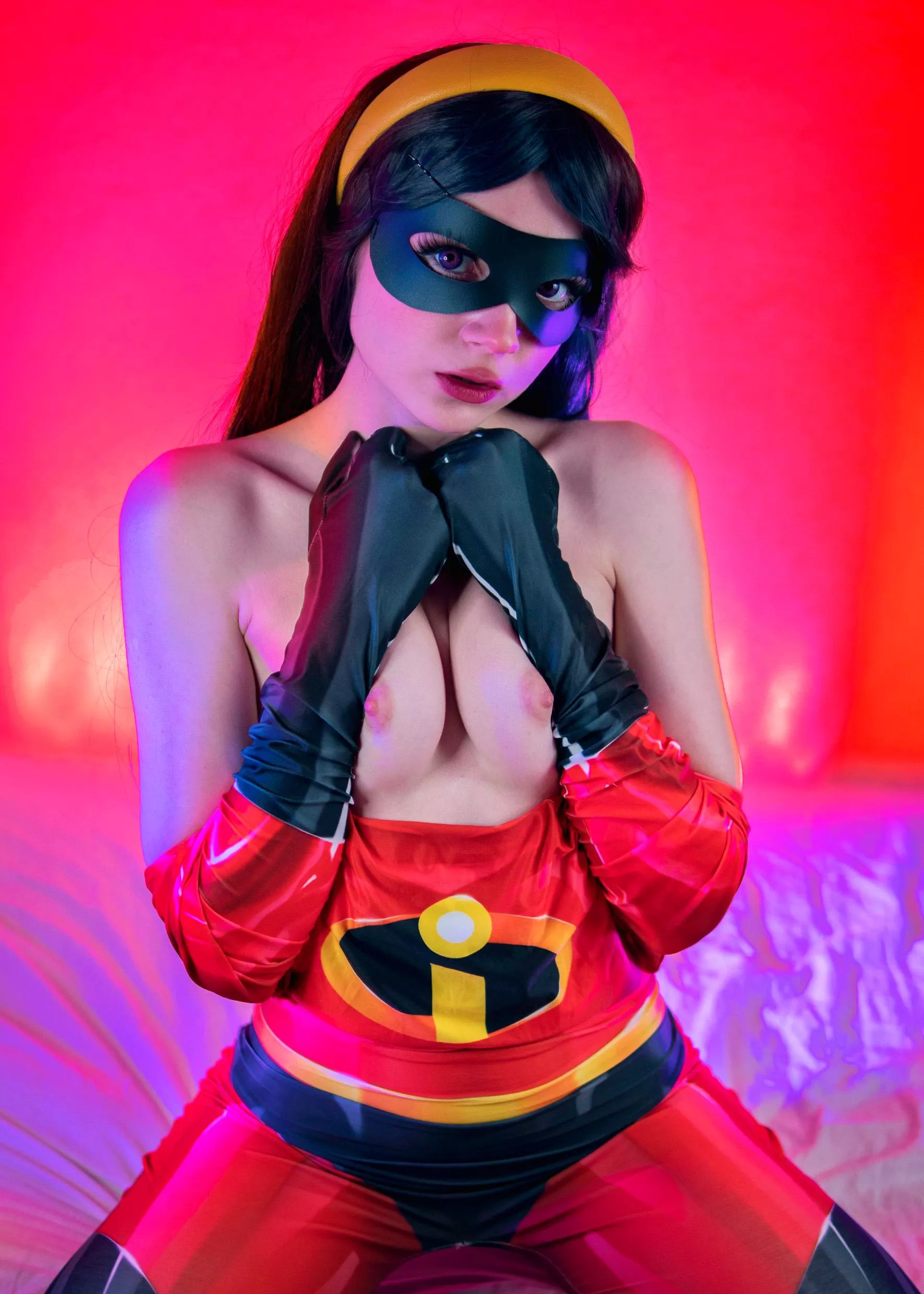 Violet Parr from The Incredibles cosplay by Ave Ria