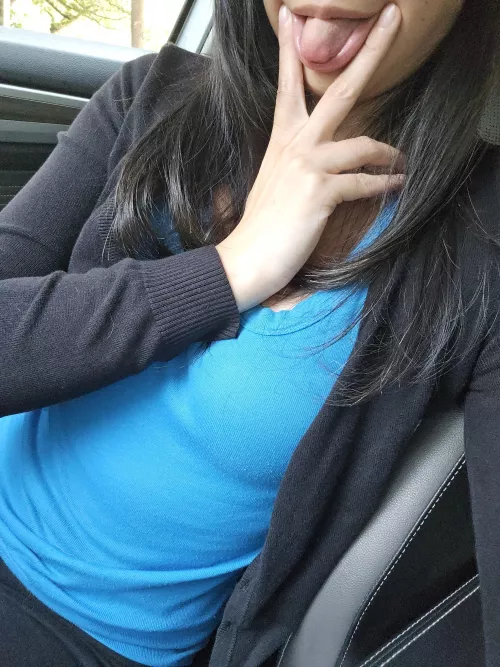 Cum have fun with me in the car 