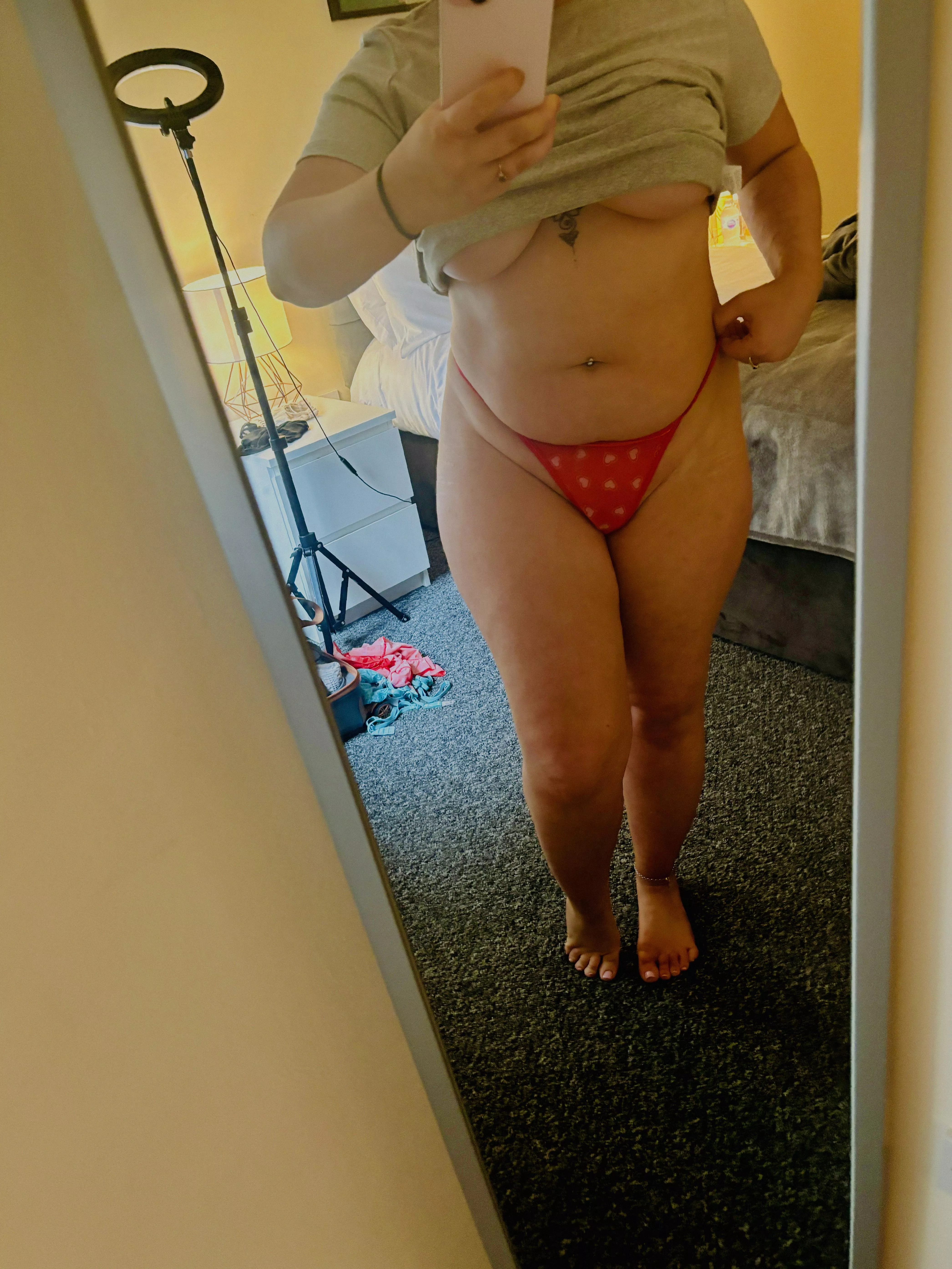 Enjoying turning on reddit with my underbun