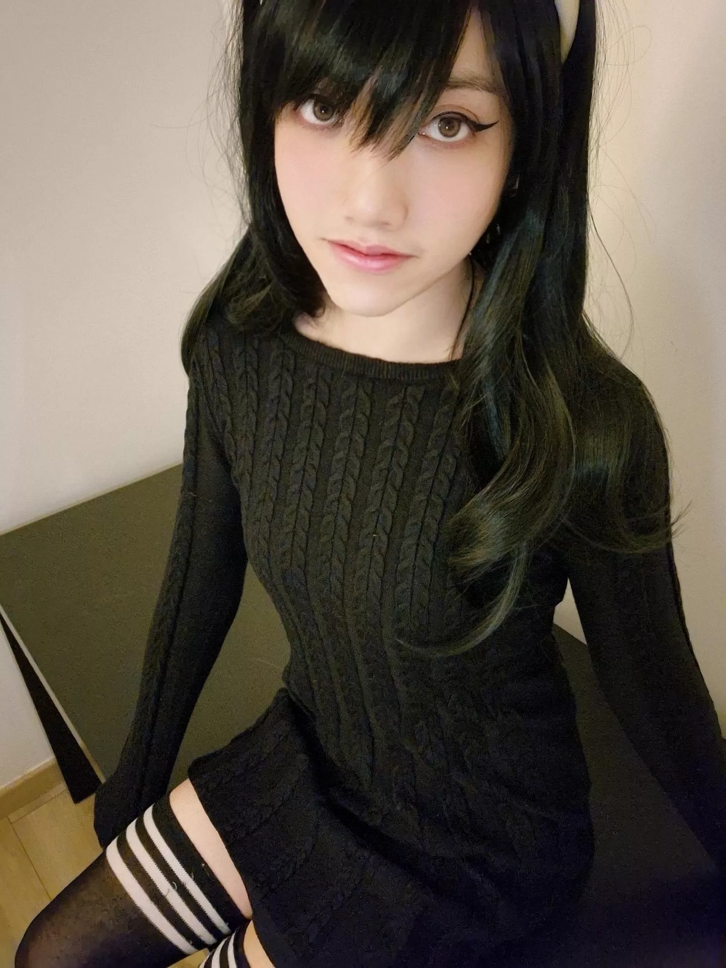 Hello :3