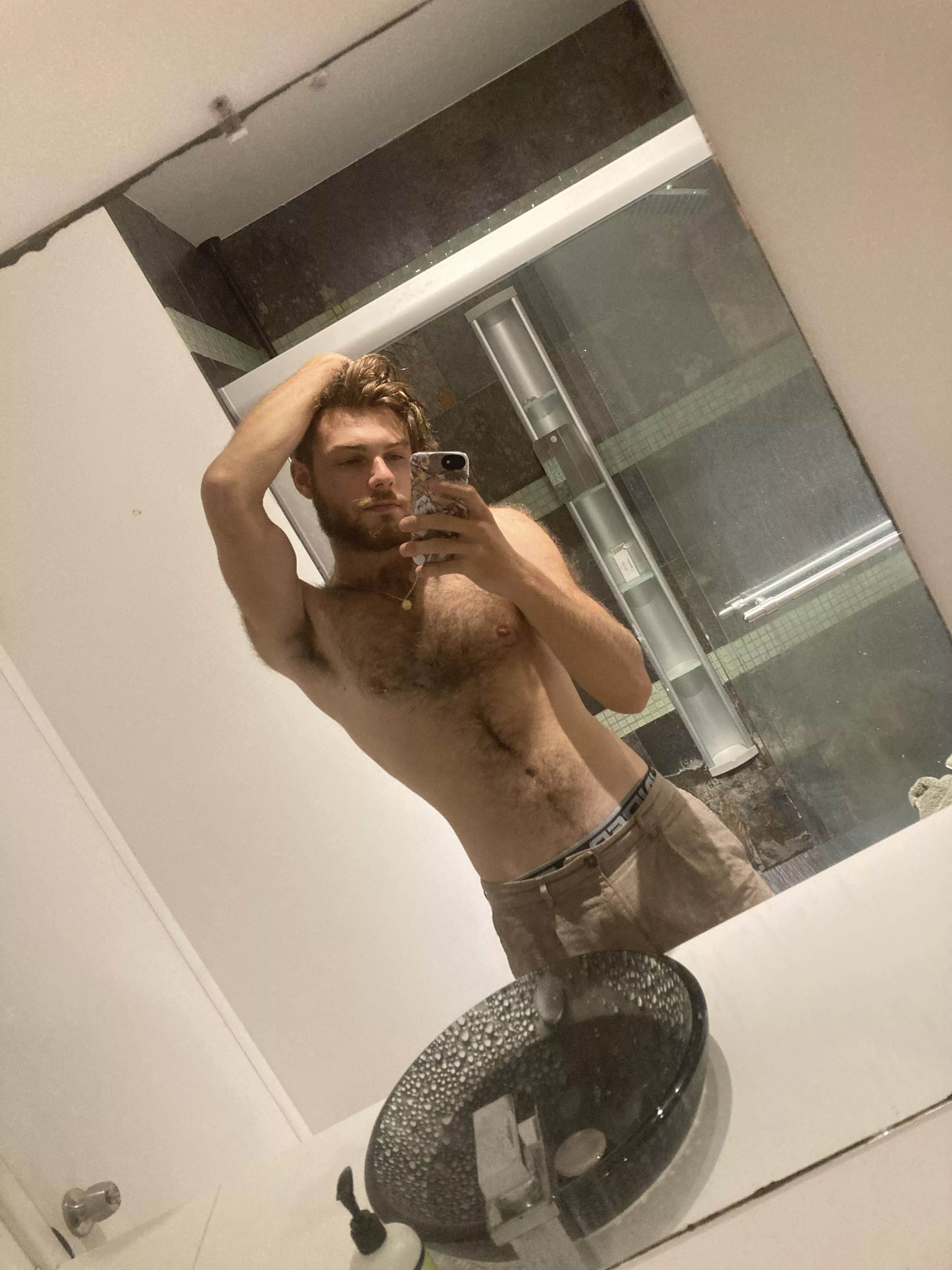 Hey 🦦 