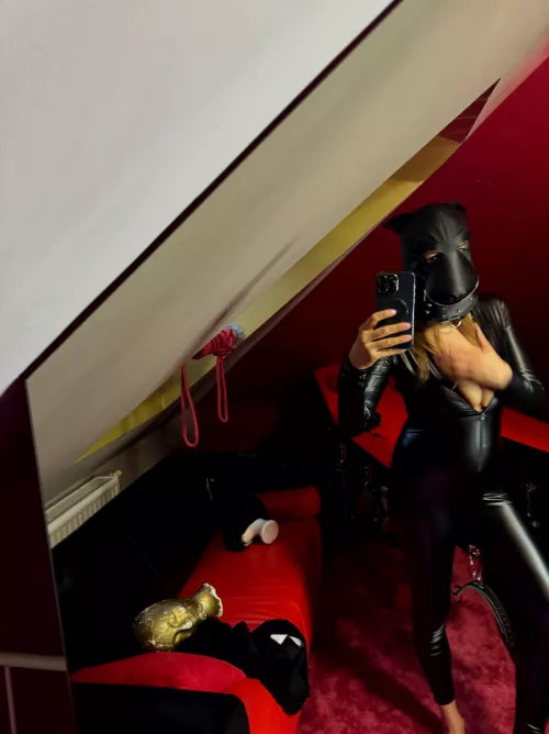 bet you’ve never been tied down by someone like me before [F]