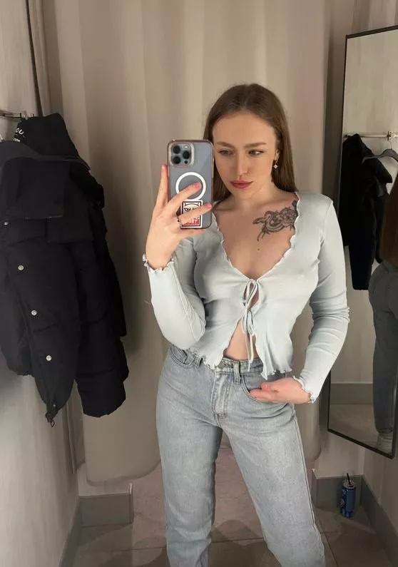 cute top, I think I should wear it on our first date