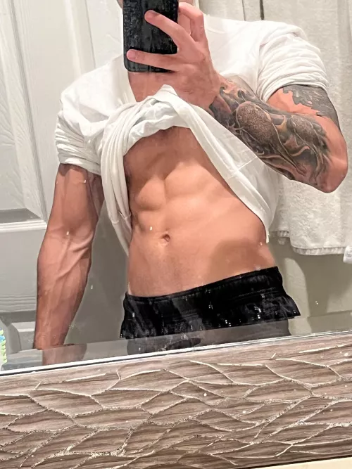 Got a couple dark grey tattoos on my arms 🥰🥰😊