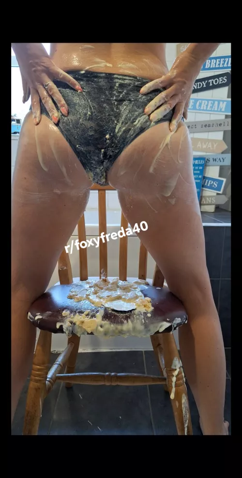 I can never get enough of a custard and cream combo