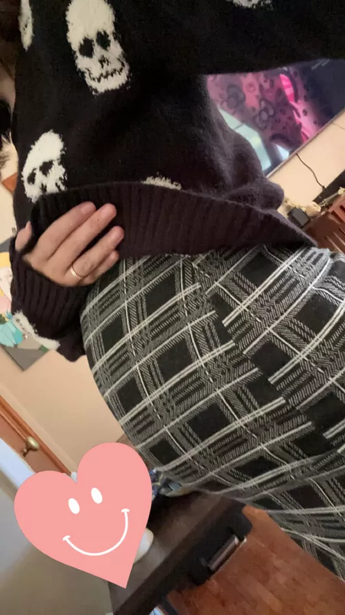 I don’t think my bump will fit into this dress much longer! 