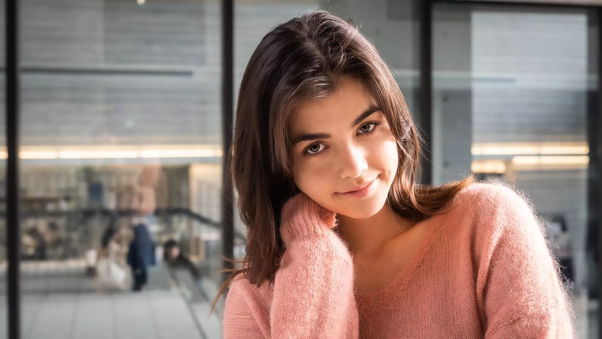 Sofi Bevan (from personal shoot in Tokyo, unedited, not counting frame crop)