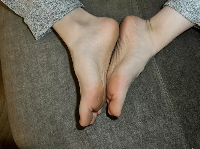 Tell me how good those arches are 🥰