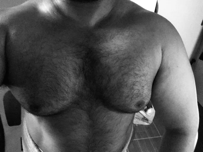 38. Wife’s out. Curious. DMs open