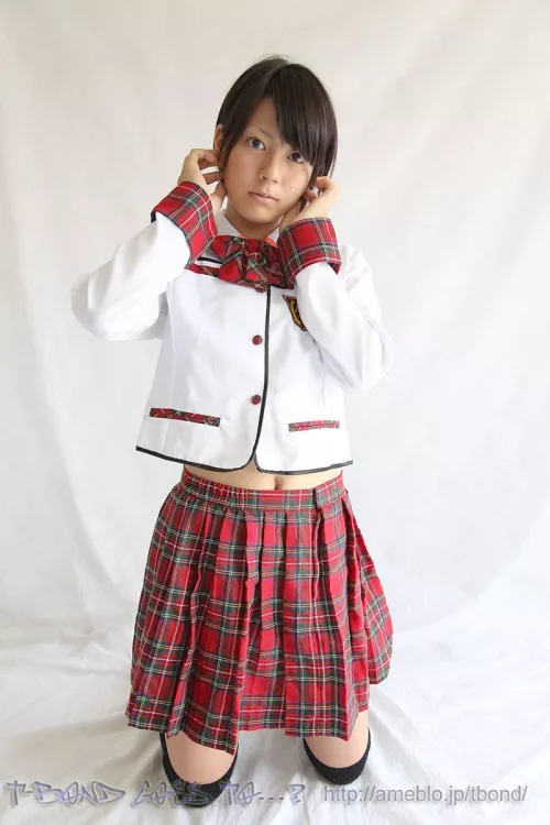 Anyonr know her name?