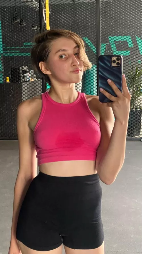 Braless gym day! Happy Tuesday 