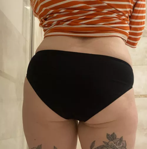 Classic black panties 