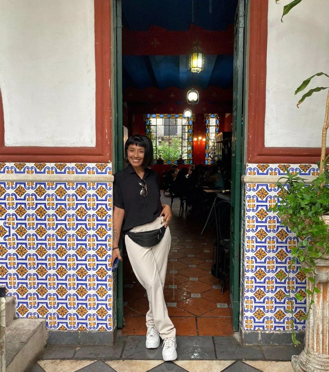 Dress in our colors and show kindness and class