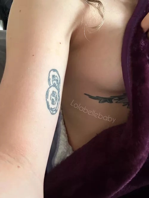 Good morning! Does anyone else here sleep naked? 😉 