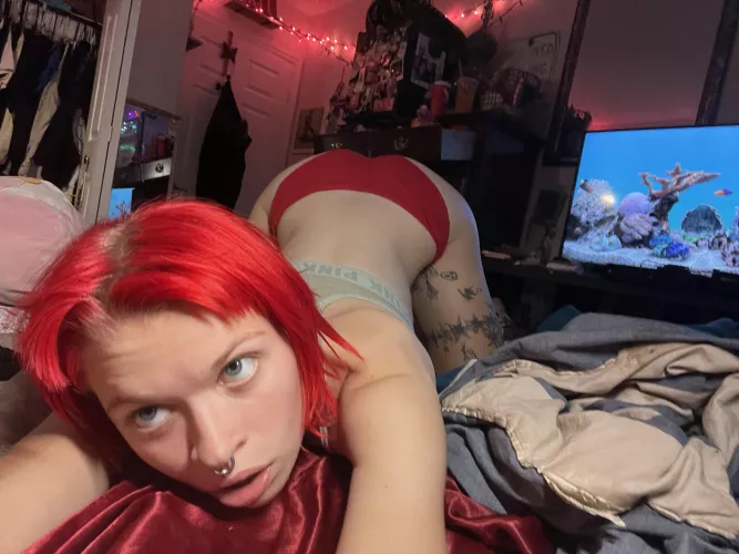 I just sit like this for funzies:) maybe someone will walk in:)