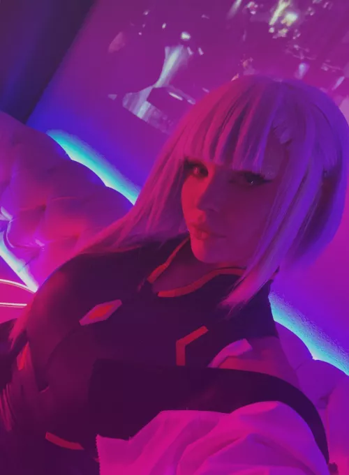 Lucy from Cyberpunk cosplay by Sonya Vibe 
