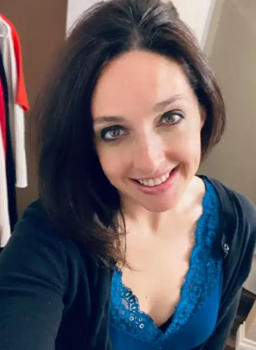 Any married men want a one nighter...
