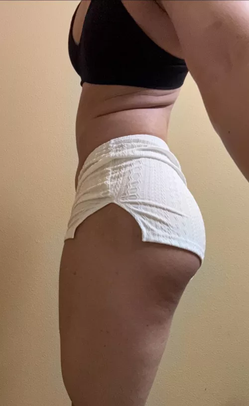 Do you like this outfit on me