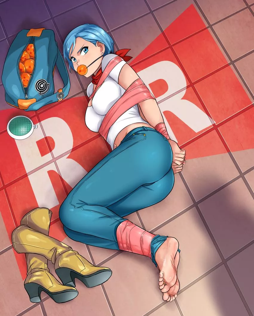[Dragon Ball Super] Bulma barefoot soles (lostonezero)