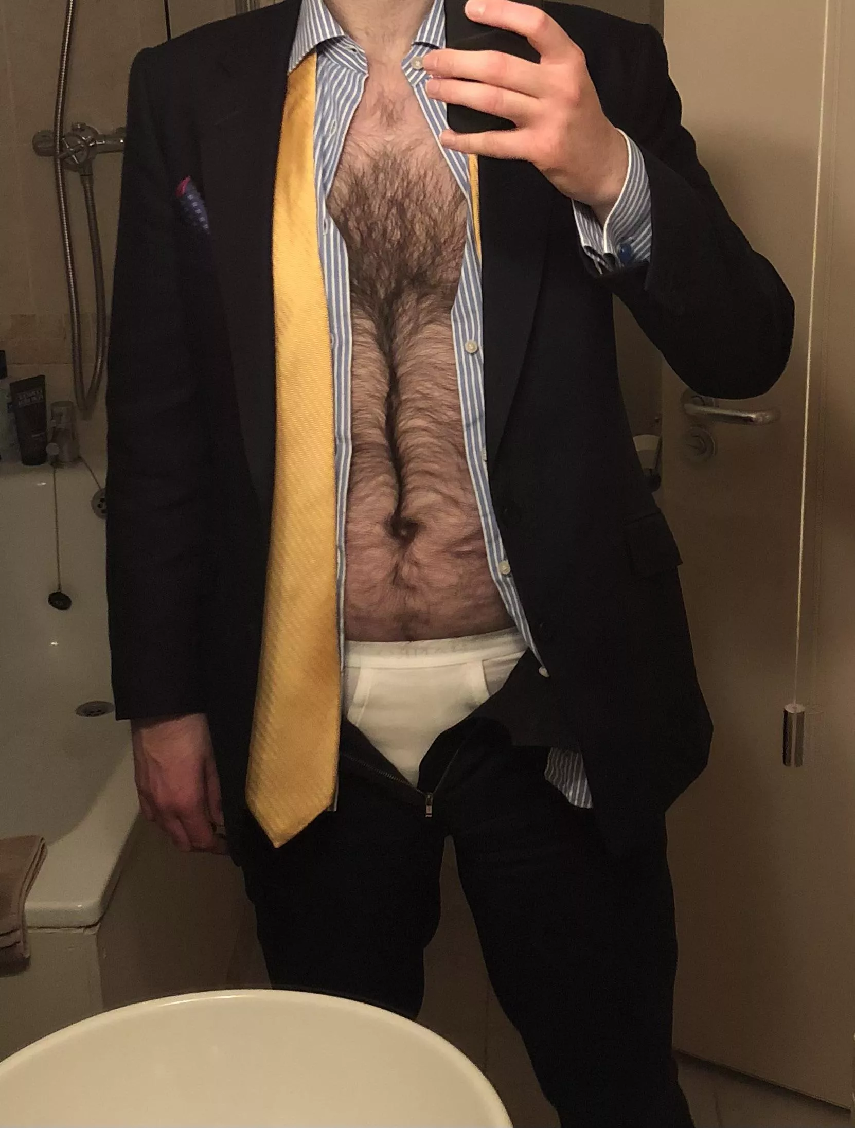 I appreciate there’s only a glimpse of white briefs in this picture, but hopefully it’s enough.