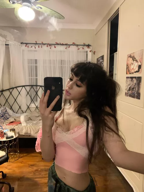 i just want to cuddle in bed all day <3