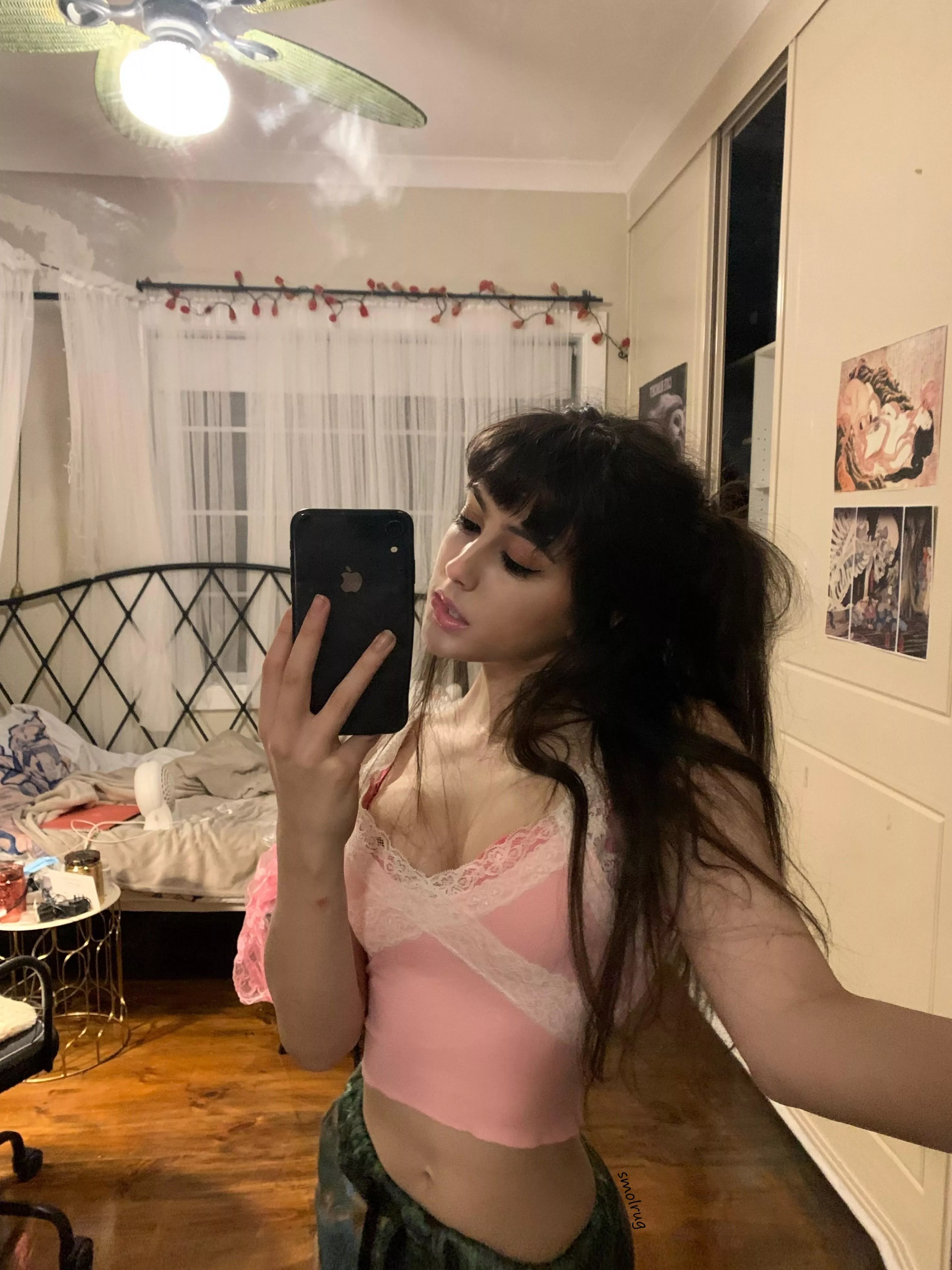 i just want to cuddle in bed all day <3