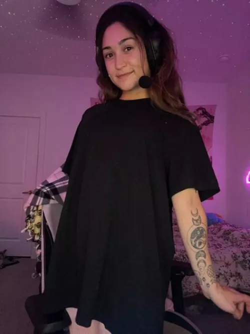 i LOVE big shirtssss 