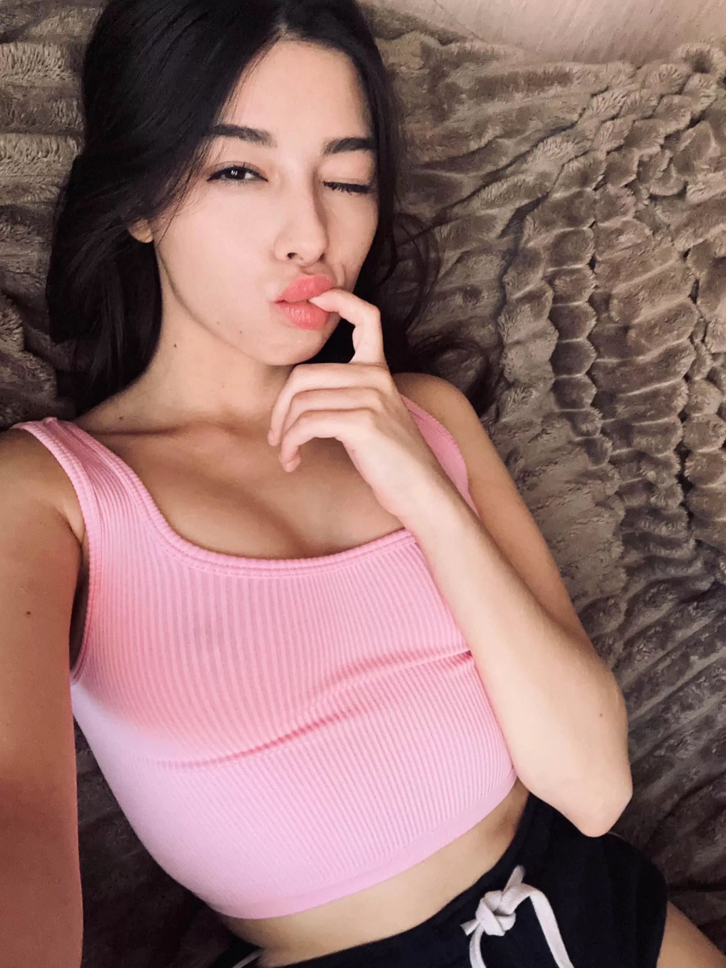 I'm dying to be someone's little toy every night f18