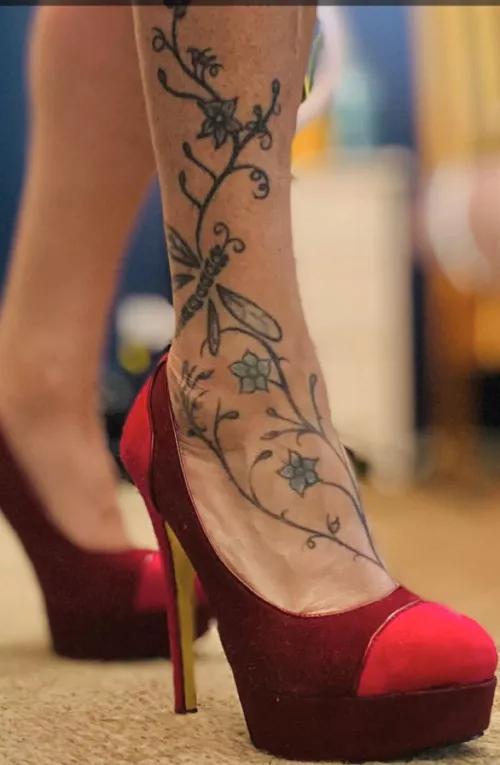 My fuck me heels stay on so come see all of me 