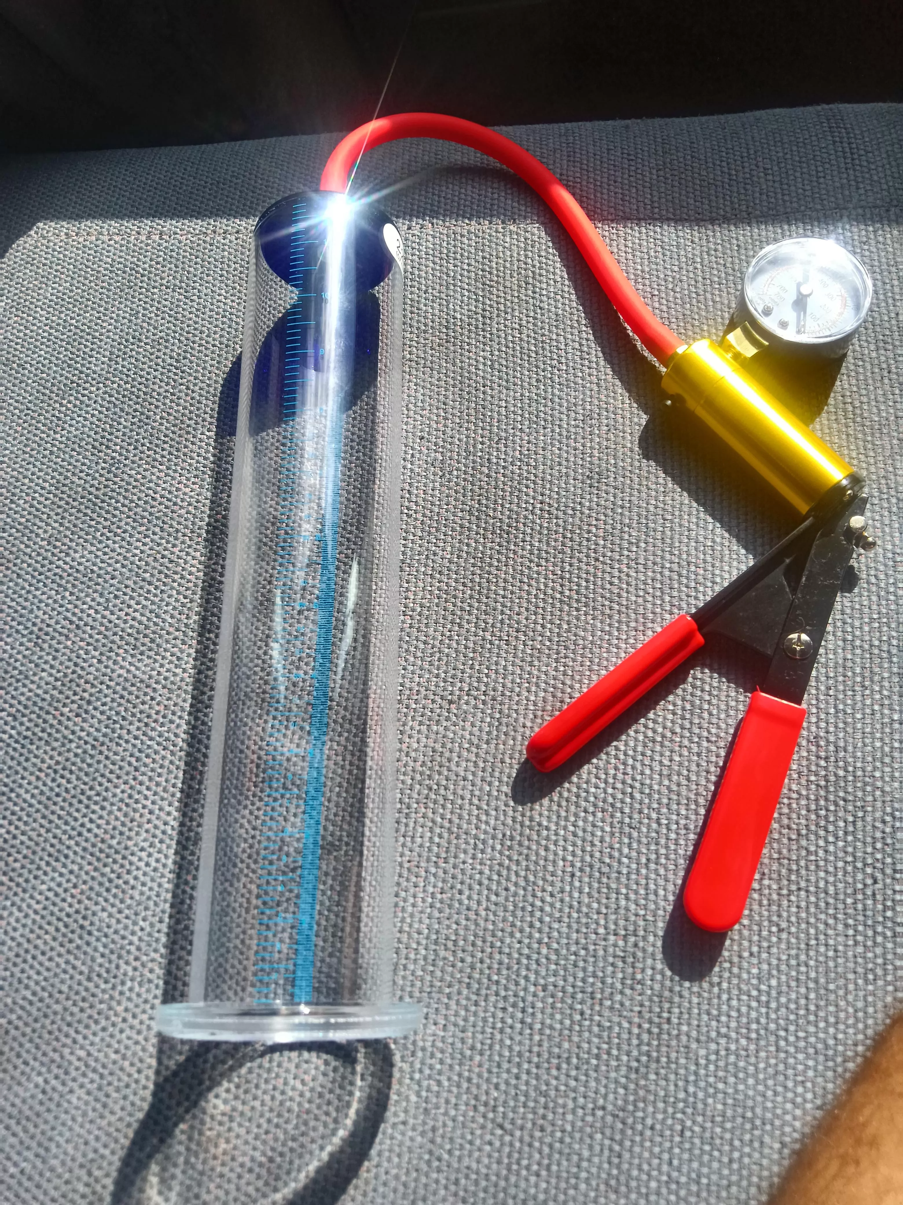 Penis pump causing a lot of pain around my penis, should I buy a rubber seal? This is my first time pumping. I'm pumping for size and trying to get permanent growth, is there any other thing I should use like a sleeve or something with my pump?