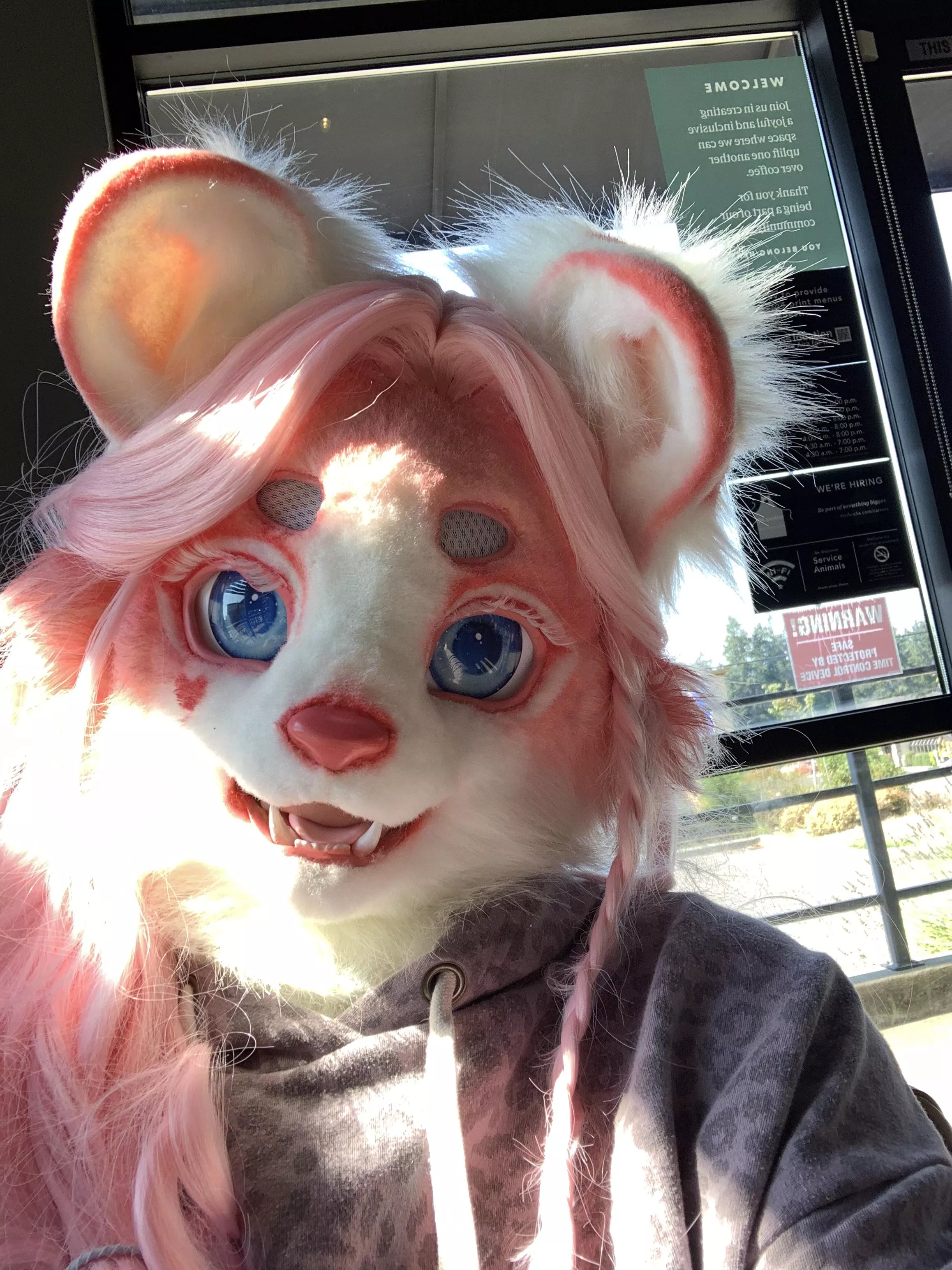 Pretty in pink! 💕💅