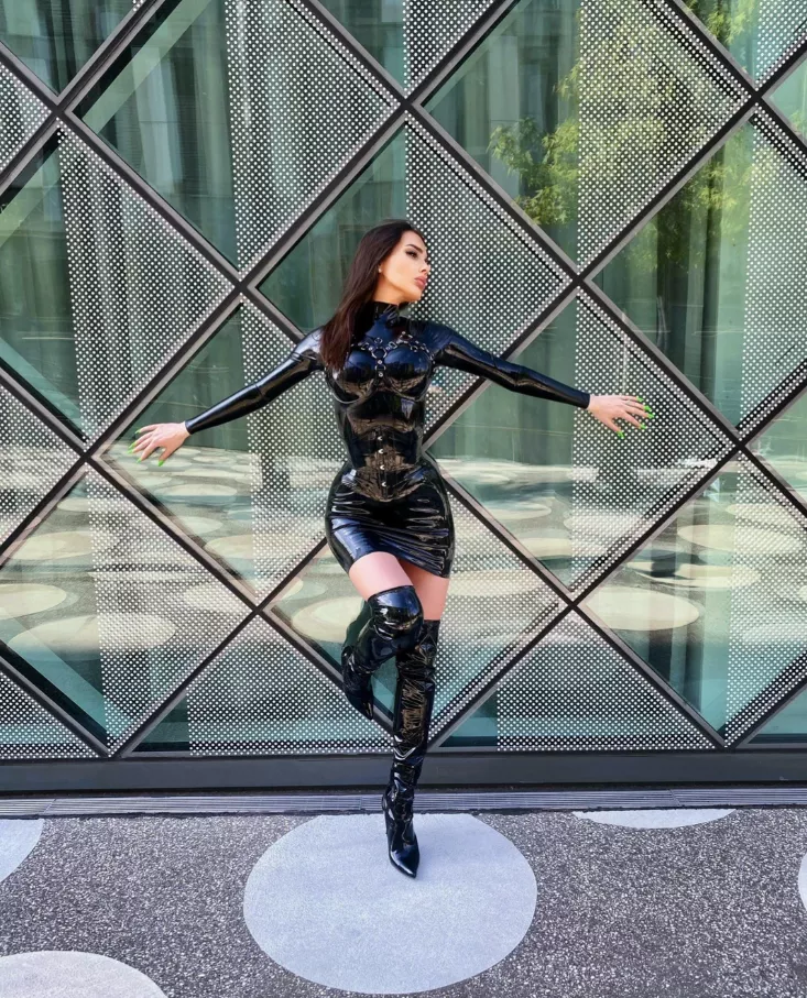 Showing everyone the elegance of latex