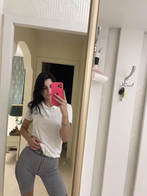 These shorts are too ugly, aren't they?