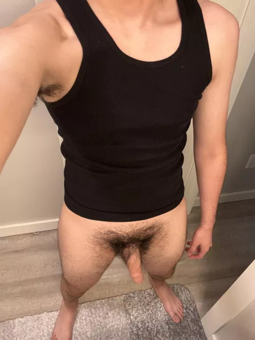 Uncut highschool jock with a big bush😈