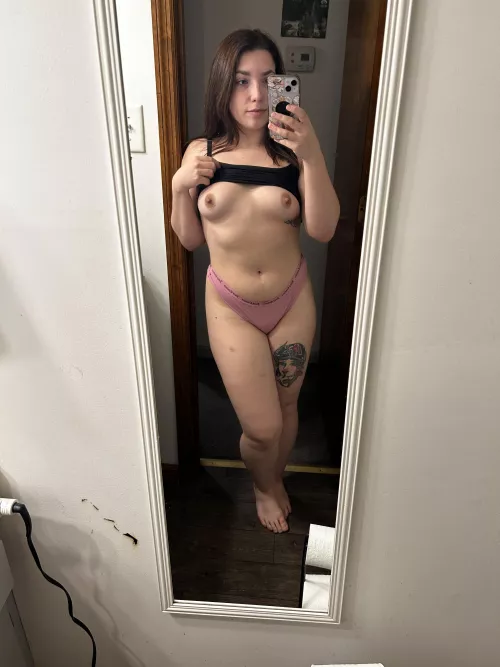 what do you call a girl who invites you over to her house on the first date? 